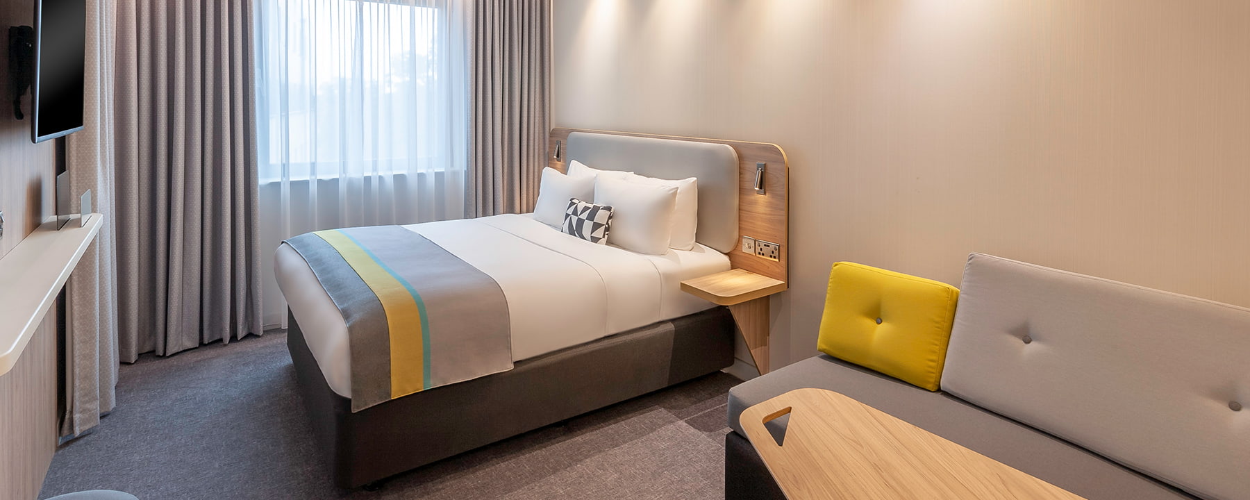 Dublin Airport hotel double bedroom