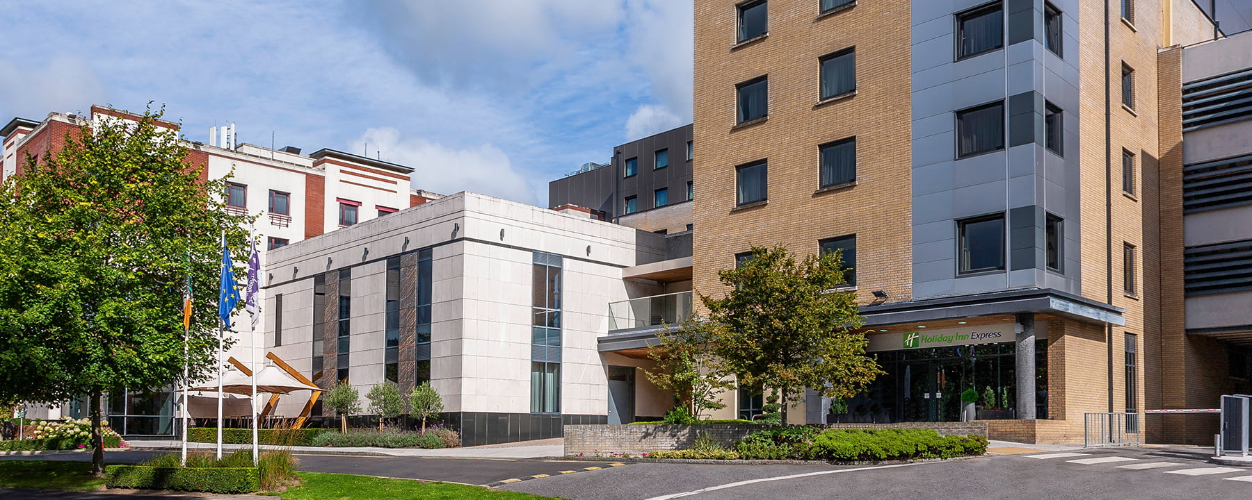 Dublin Airport hotel exterior